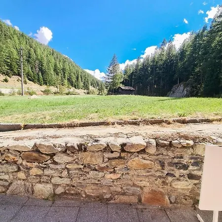 Appartement Alleinstehende, Idyllische An Guter Lage!